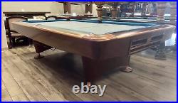Brunswick Gold Crown IV (4) Pool table