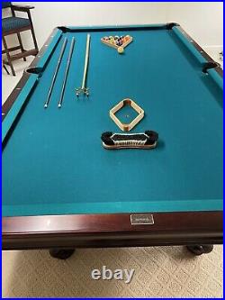 Brunswick Pool Table Slate 9FT Rochester Vintage Plus Cue Sticks & Wall Rack