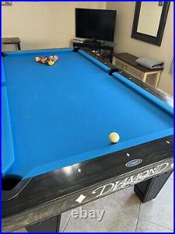 Diamond Pool Table, Excellent Condition Pro Am. With Many Extras